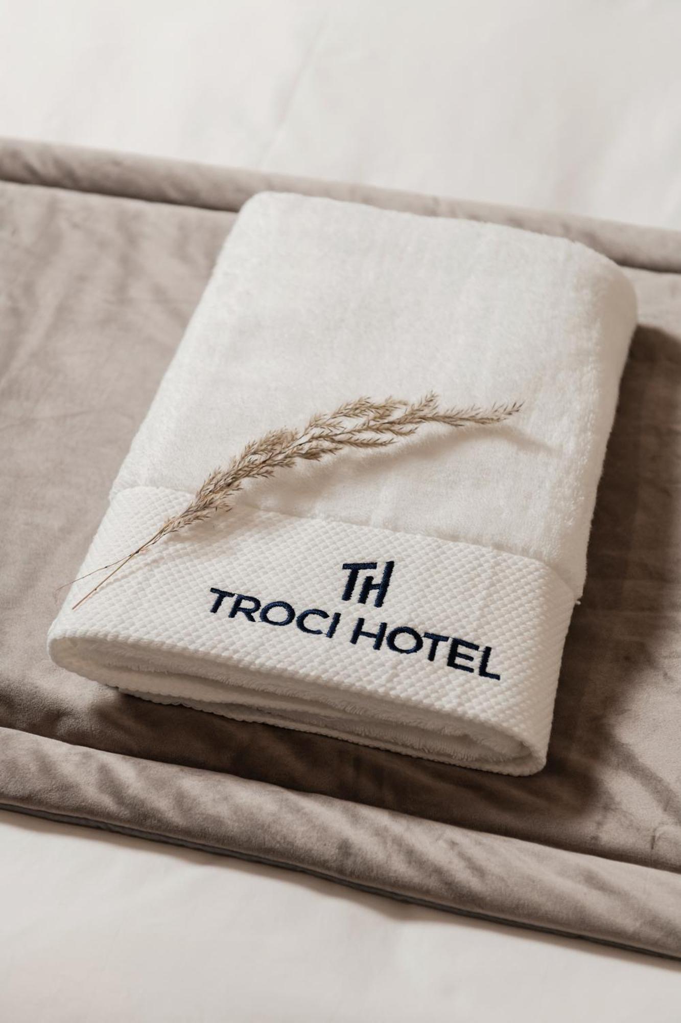 Hotel Troci Kamez