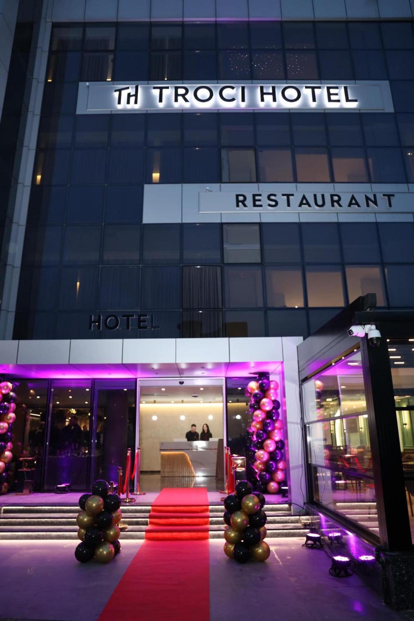 Hotel Troci